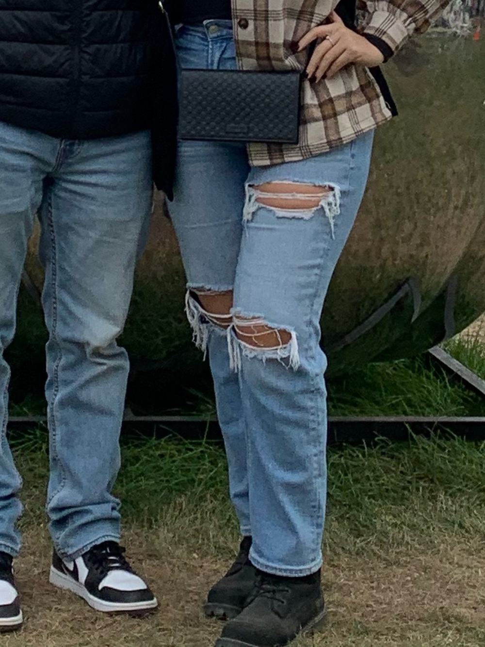 American Eagle Outfitters Light Blue Distressed Mom Jeans